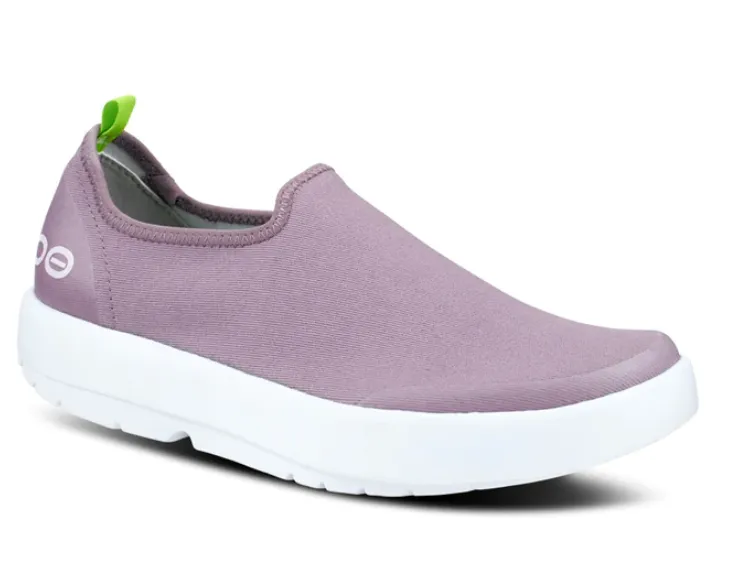 Oofos Women's OOmg eeZee Low Shoe Purple Oofos Women's OOmg eeZee Low Shoe Purple